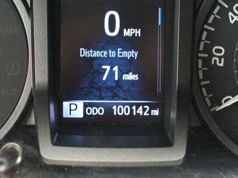 Used 2019 Toyota Tacoma TRD Sport w/ Technology Package AWD/4WD image 38