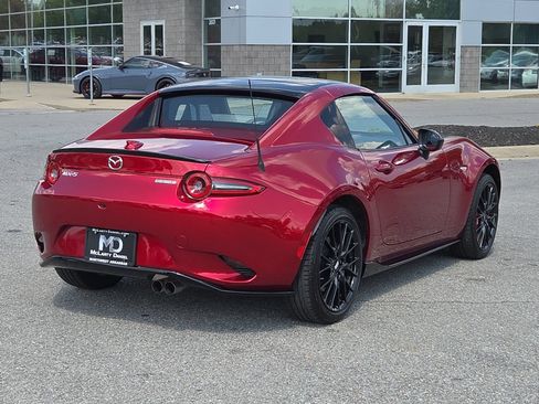 Used 2025 MAZDA MX-5 Miata RF Club RWD image 5