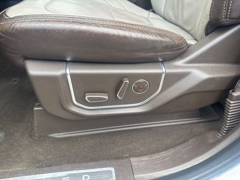 Used 2019 Ford F150 Limited image 4