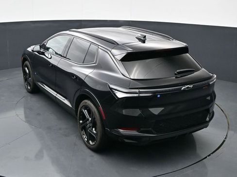 Used 2025 Chevrolet Equinox EV RS w/ Convenience Package II FWD image 30