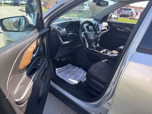 Used 2019 GMC Terrain SLE w/ Driver Convenience Package image 5