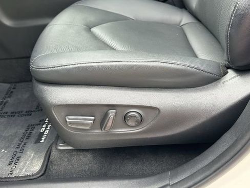 Used 2024 Toyota Grand Highlander AWD image 28