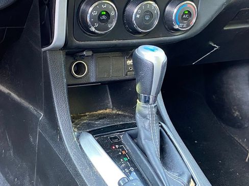 Used 2019 Toyota Corolla L FWD image 8