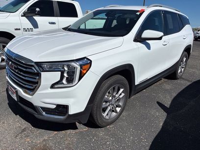 Used 2024 GMC Terrain SLT