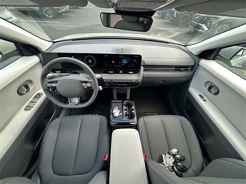 New 2025 Hyundai Ioniq 5 SEL image 20