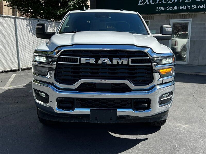 Used 2025 RAM 2500 Big Horn AWD/4WD image 2
