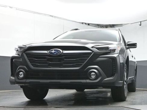 Used 2025 Subaru Outback Premium w/ Tech Package 1 AWD/4WD image 35