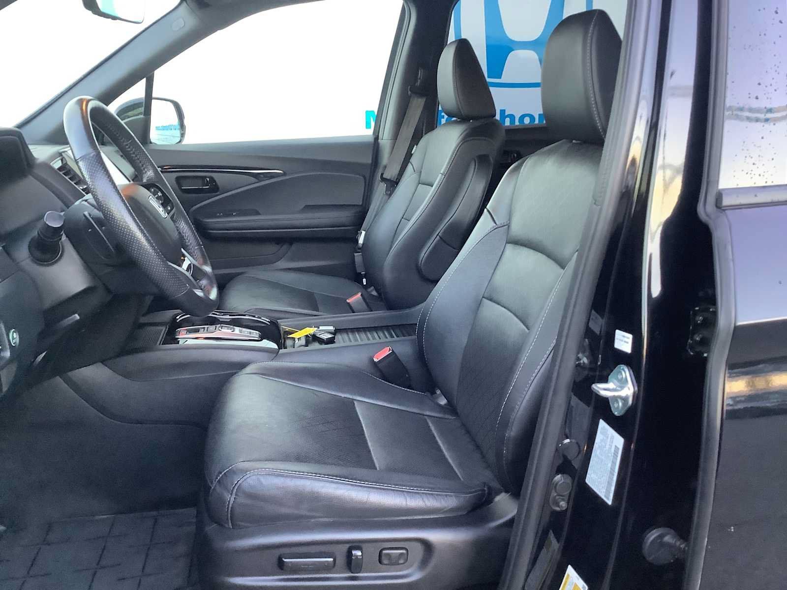 Used 2023 Honda Passport Elite image 11