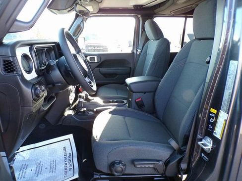 New 2026 Jeep Gladiator Willys image 11