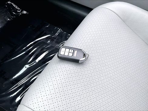 Used 2017 Honda Accord Touring image 15