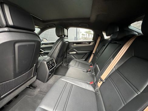 Certified 2025 Porsche Cayenne GTS image 39