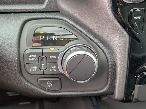 New 2026 RAM 1500 Big Horn AWD/4WD image 22