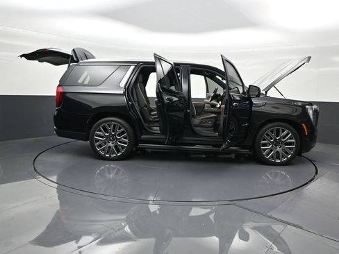 Used 2025 GMC Yukon Denali Ultimate image 33