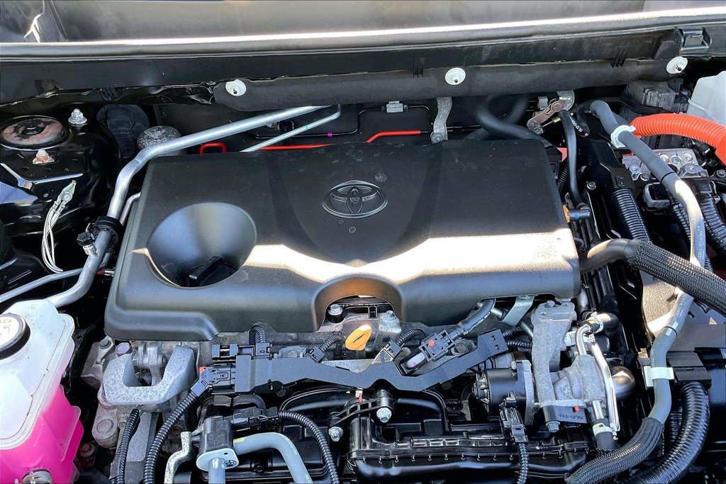 Used 2021 Toyota RAV4 XLE w/ Convenience Package AWD/4WD image 10