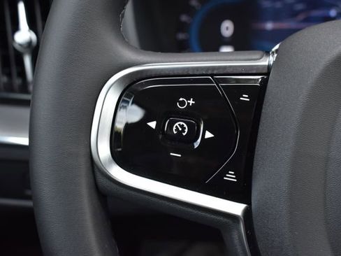 New 2025 Volvo XC60 T8 Plus w/ Protection Package Premier image 28