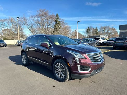 Used 2017 Cadillac XT5 Luxury w/ Driver Awareness Package image 15