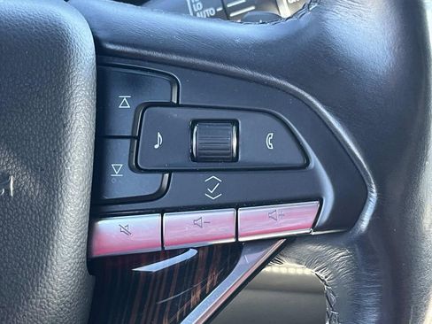 Used 2021 Cadillac Escalade Premium Luxury w/ Performance Package image 33