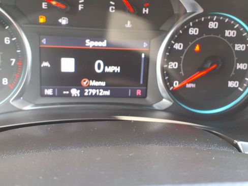 Used 2023 Chevrolet Traverse RS AWD/4WD image 22
