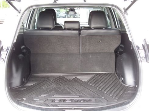 Used 2018 Toyota RAV4 Adventure image 20