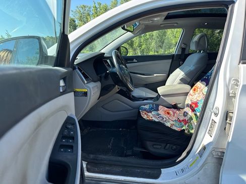 Used 2018 Hyundai Tucson Value FWD image 8