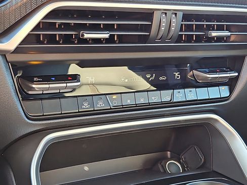 New 2026 MAZDA CX-90 3.3 Turbo w/ Select Package image 12