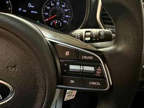 Used 2020 Kia Sportage LX image 16