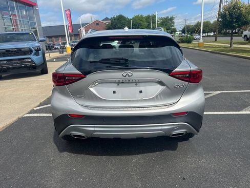 Used 2019 INFINITI QX30 AWD w/ Navigation Package image 4