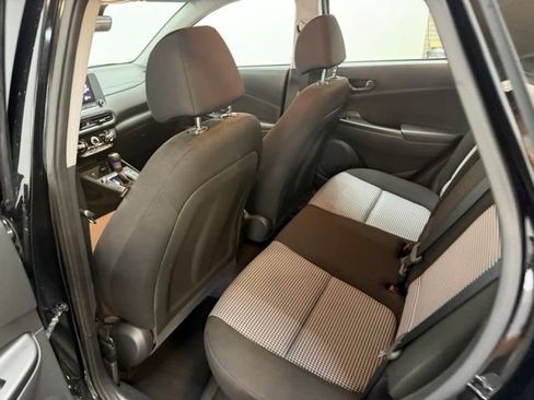 Used 2023 Hyundai Kona SE w/ Cargo Package AWD/4WD image 28