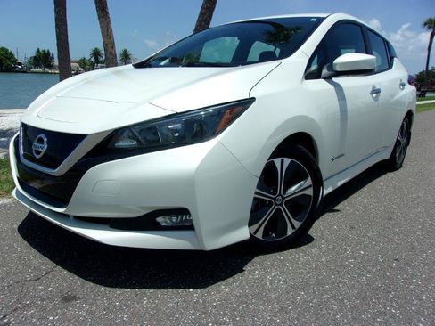 Used 2018 Nissan Leaf SV FWD image 7