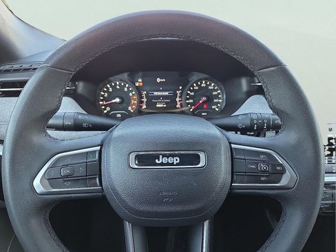 Used 2024 Jeep Compass Latitude AWD/4WD image 24