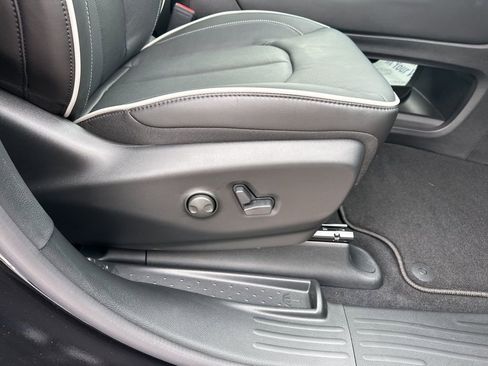 New 2026 Chrysler Pacifica Limited w/ S Appearance Package image 58