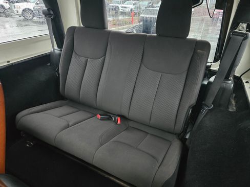 Used 2015 Jeep Wrangler Sport AWD/4WD image 25