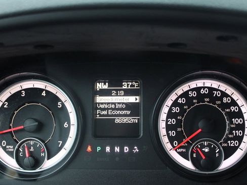 Used 2016 RAM 1500 Express image 30