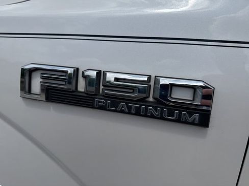 Used 2015 Ford F150 Platinum w/ Equipment Group 701A Luxury AWD/4WD image 6