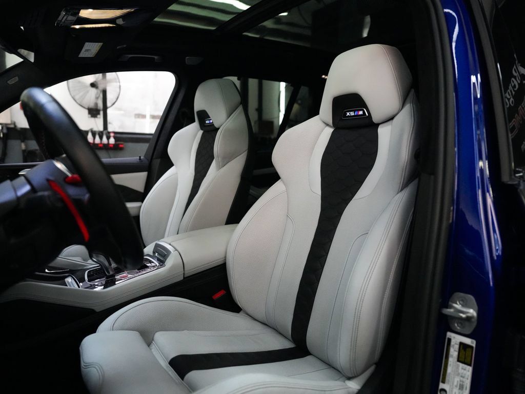 Used 2024 BMW X5 M Competition w/ Executive Package AWD/4WD image 31