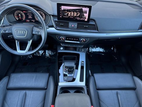 Certified 2025 Audi Q5 2.0T Premium w/ Convenience Plus Package image 10