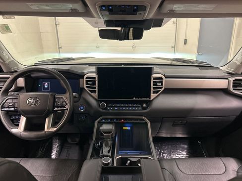Used 2024 Toyota Tundra Limited image 18