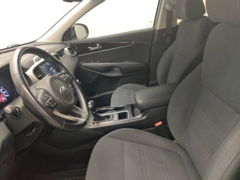 Used 2018 Kia Sorento AWD image 17