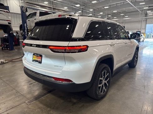 New 2025 Jeep Grand Cherokee Limited w/ Trailer Tow Package image 6