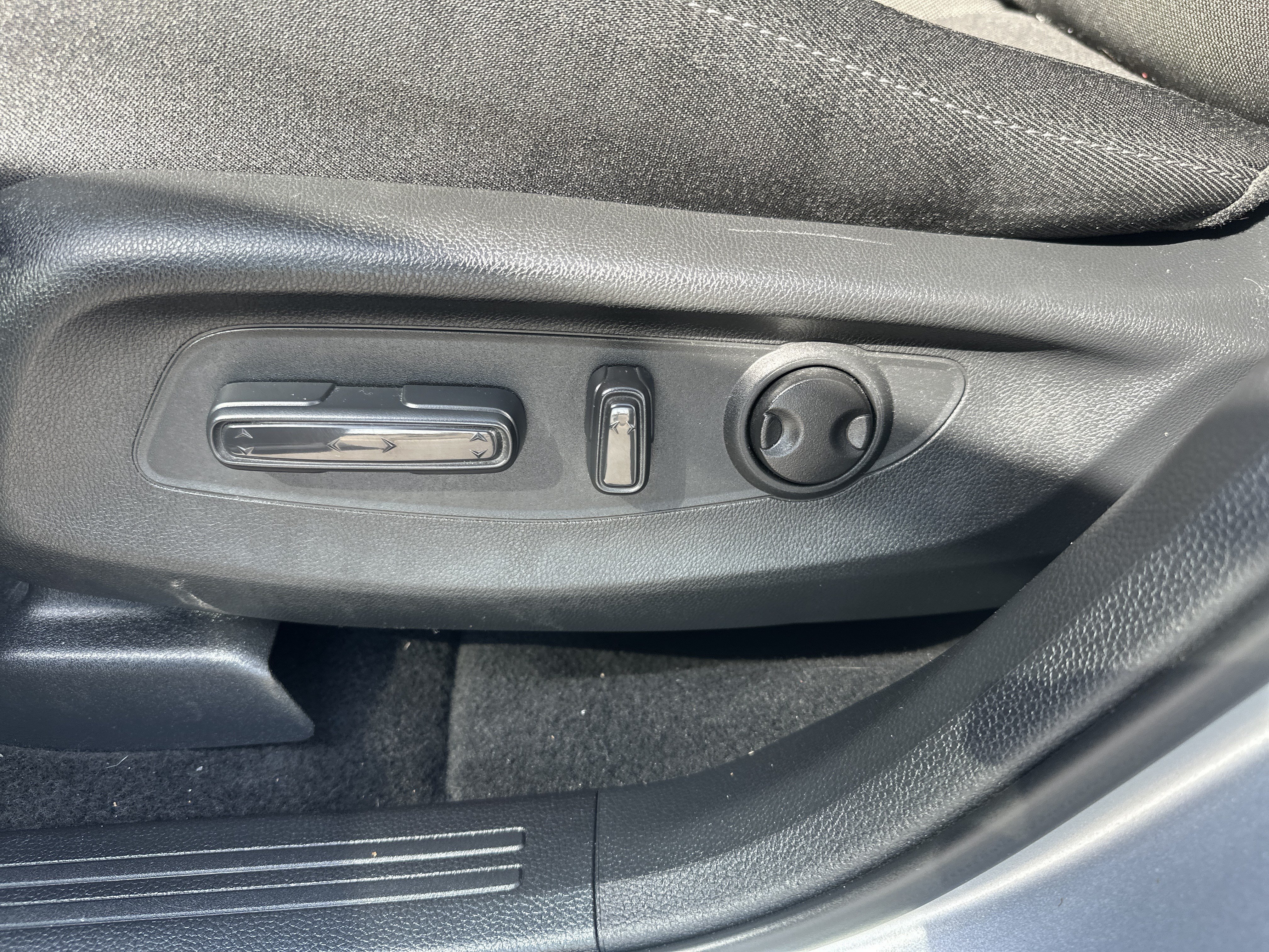 Certified 2024 Honda CR-V EX image 12