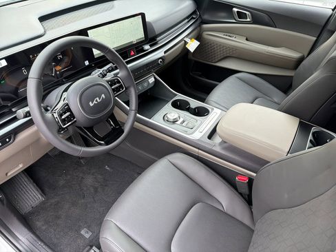 New 2026 Kia Carnival LXS image 10