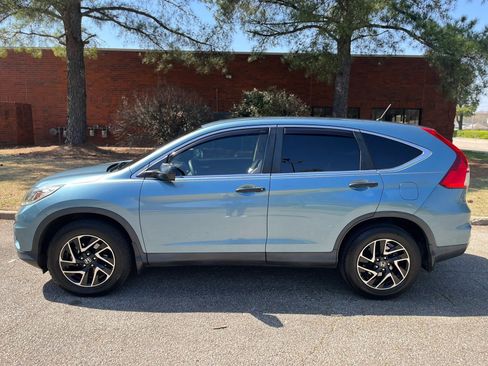 Used 2016 Honda CR-V SE image 2
