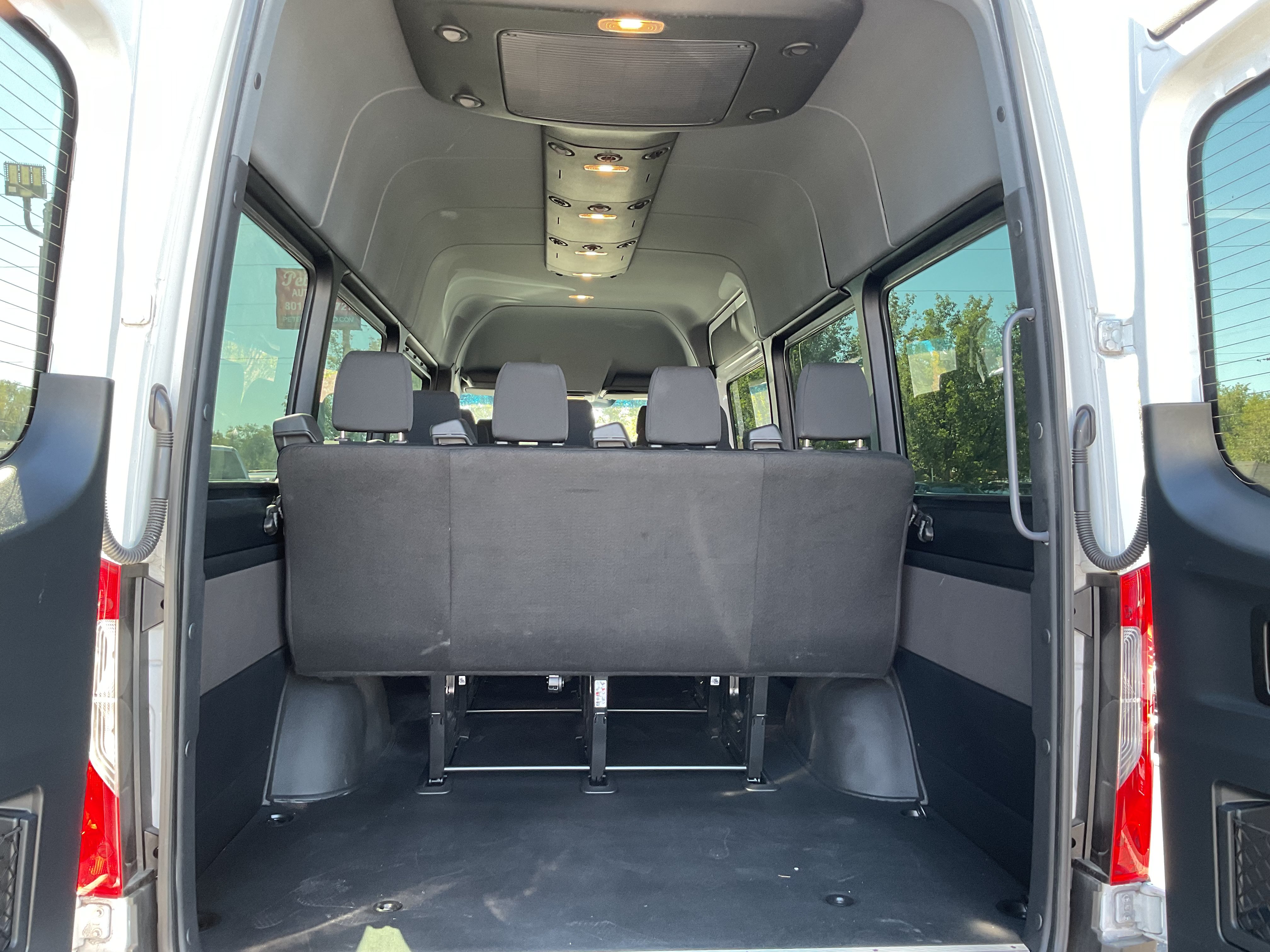 Used 2025 Mercedes-Benz Sprinter 2500 image 10
