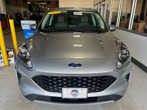 Used 2021 Ford Escape SE w/ Convenience Package AWD/4WD image 6