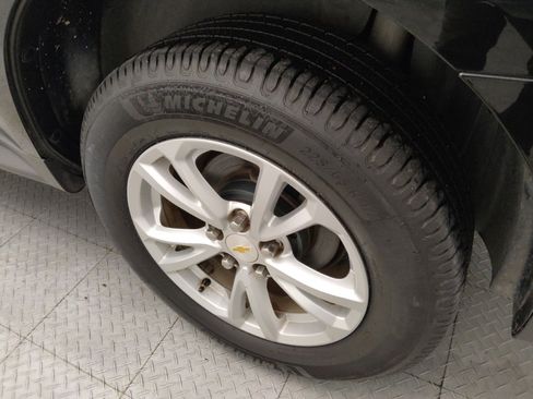 Used 2017 Chevrolet Equinox LT w/ Convenience Package image 31