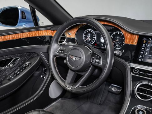 Used 2022 Bentley Continental GT V8 AWD/4WD image 26