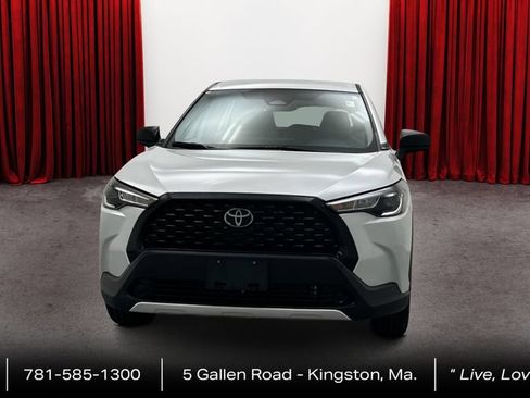 Certified 2023 Toyota Corolla Cross L AWD/4WD image 2