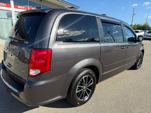 Used 2017 Dodge Grand Caravan GT image 8
