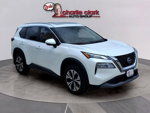 Used 2022 Nissan Rogue SV w/ SV Premium Package FWD image 7