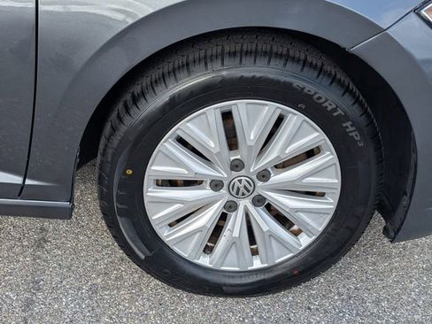 Used 2019 Volkswagen Jetta S image 18